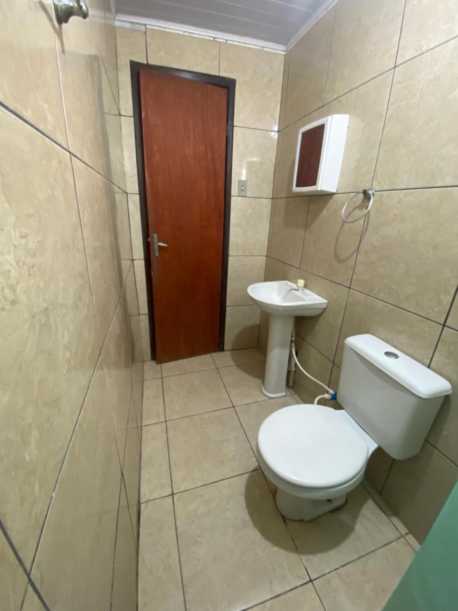 Dorm Room 5-6 People Shared Bathroom Outside Room Dublin Dış mekan fotoğraf